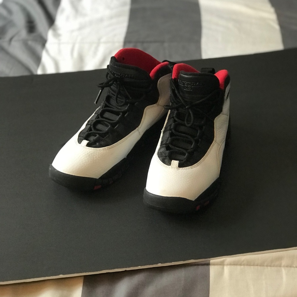 Nike Air Jordan Chicago 10’s